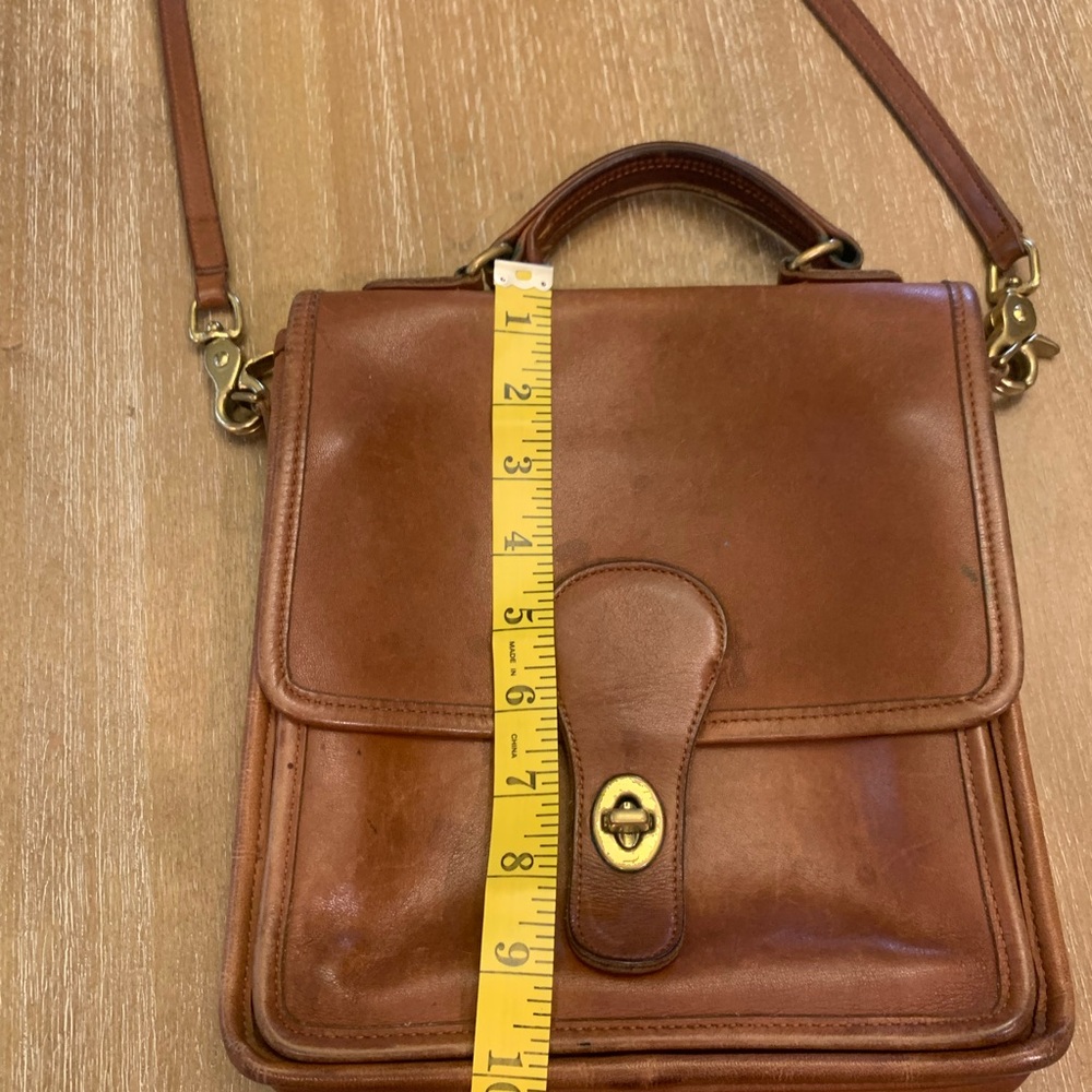 Vintage Coach Station Bag In British Tan - Picture 3 of 16